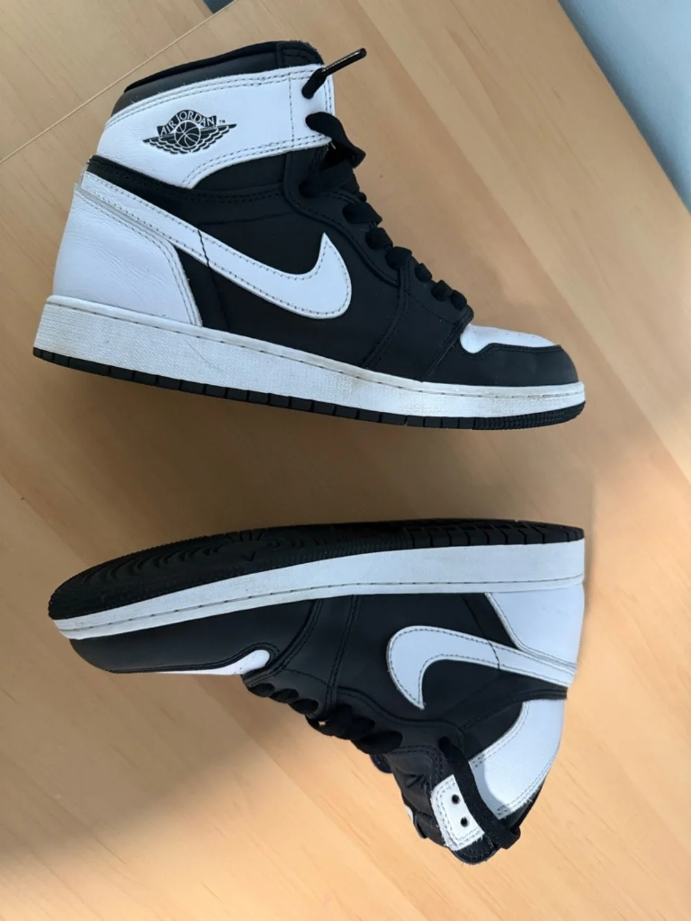 Nike Kids Black and White High-Top Sneakers - Picture 2 of 9
